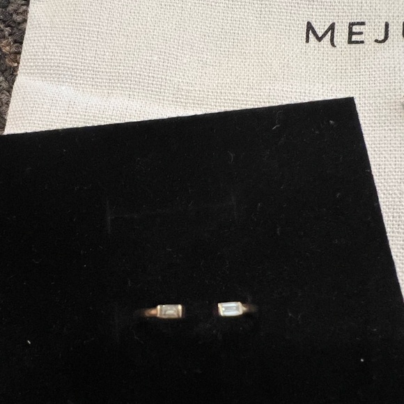 Mejuri 14K gold, Baguette Diamonds Open Ring - Size 7 (adjustable) - Picture 4 of 6